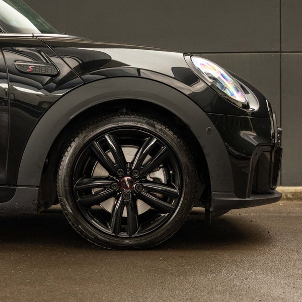 2024 MINI Hatch Cooper S JCW Sport image 5