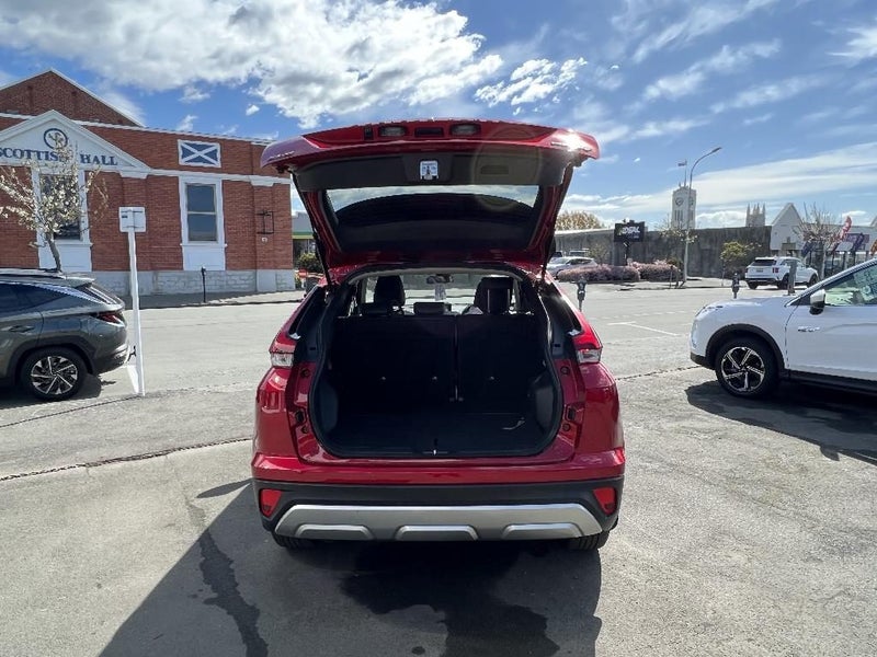 2024 Mitsubishi Eclipse Cross Cross PHEV XLS 4W... image 5