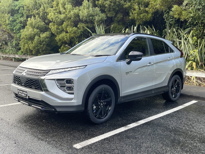 2024 Mitsubishi Eclipse Cross PHEV SPORT image 4