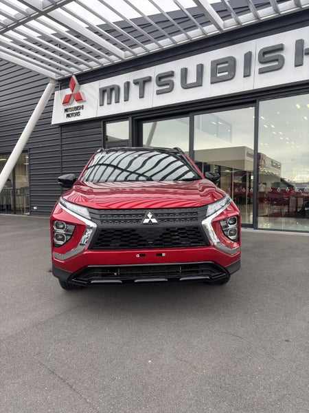 2024 Mitsubishi Eclipse Cross PHEV SPORT AWD image 3