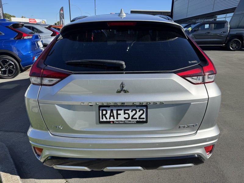 2024 Mitsubishi Eclipse Cross PHEV VRX 4WD image 5