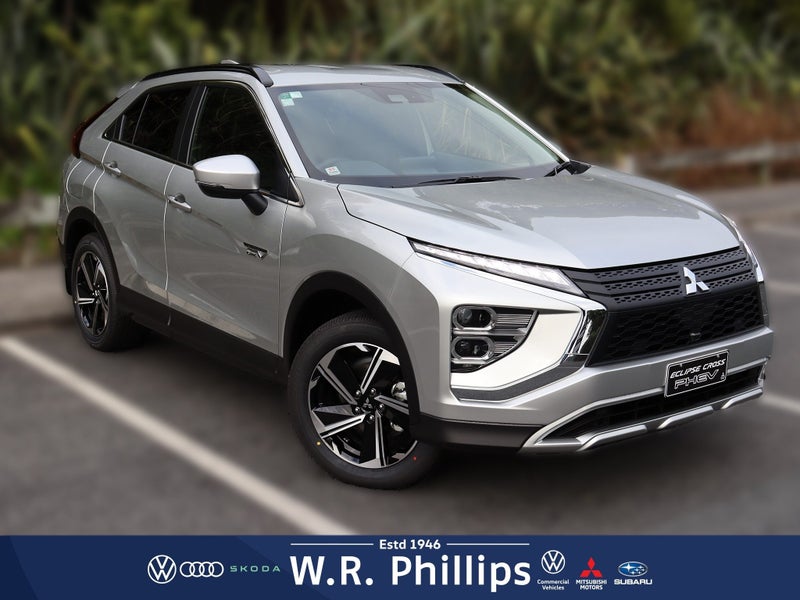 2024 Mitsubishi Eclipse Cross PHEV XLS 4WD image 2