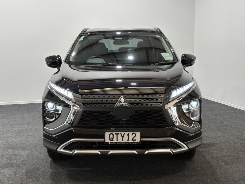 2024 Mitsubishi Eclipse Cross PHEV XLS 4WD image 2