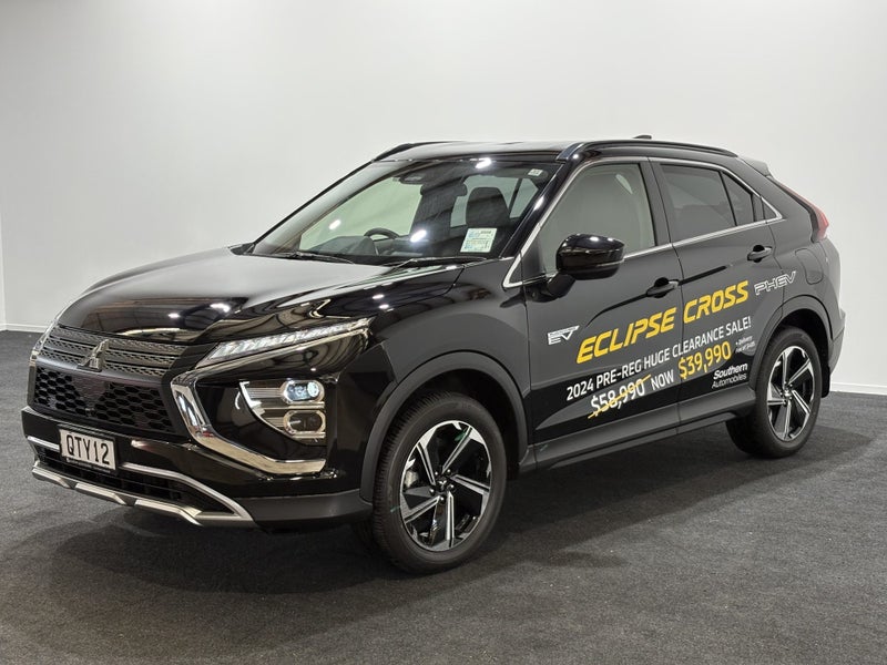 2024 Mitsubishi Eclipse Cross PHEV XLS 4WD image 3