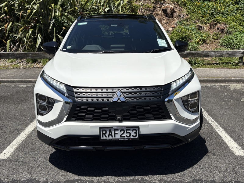2024 Mitsubishi Eclipse Cross Sport Phev 4WD image 3