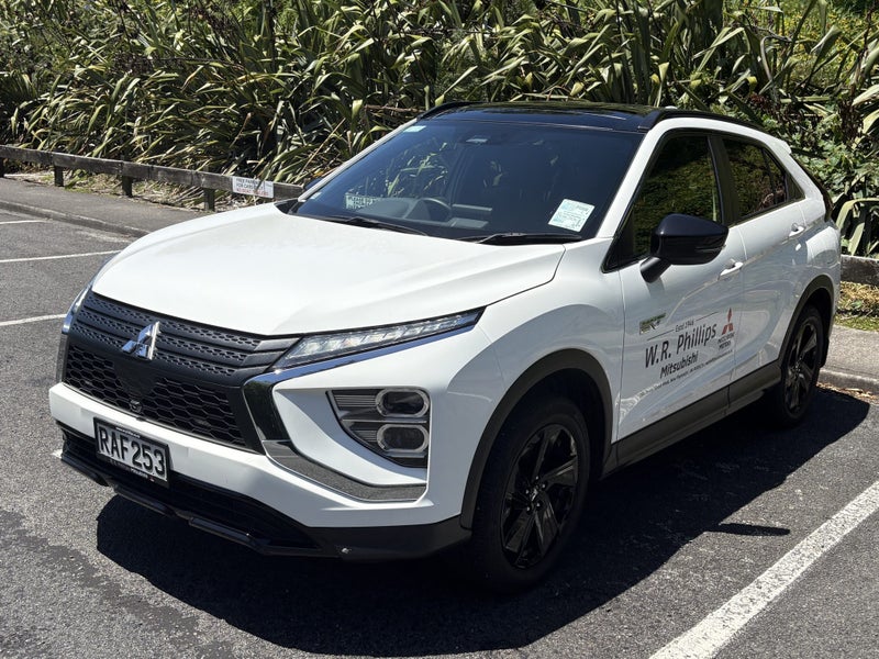 2024 Mitsubishi Eclipse Cross Sport Phev 4WD image 4