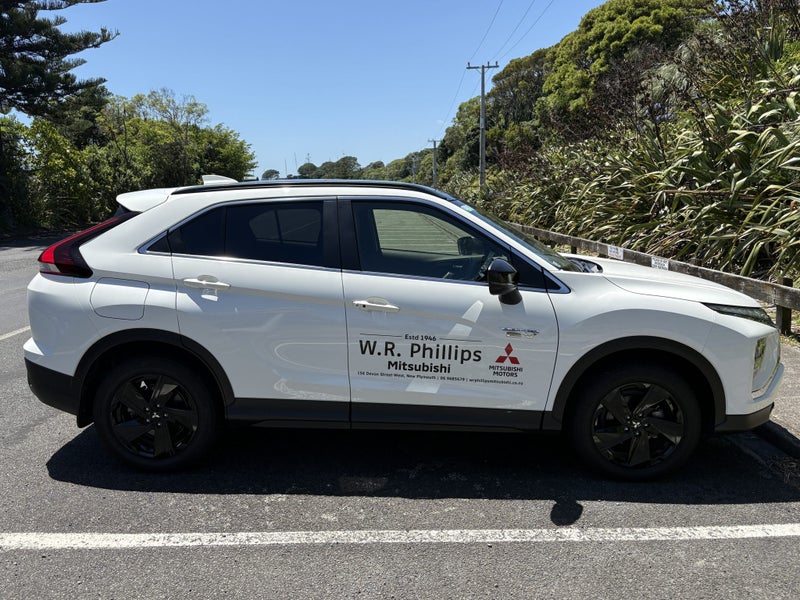 2024 Mitsubishi Eclipse Cross Sport Phev 4WD image 5