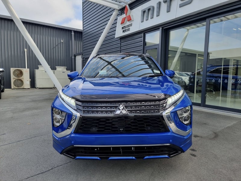 2024 Mitsubishi Eclipse Cross VRX PHEV AWD image 4