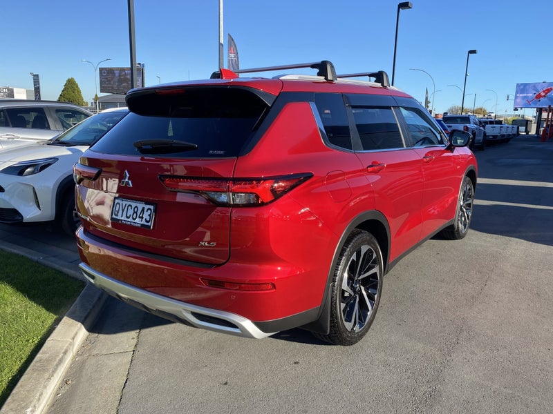 2024 Mitsubishi Outlander 2.5P XLS 4WD CVT image 4