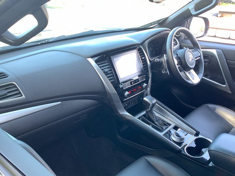 2024 Mitsubishi Pajero Sport VRXB 2.4L Diesel 4... image 3