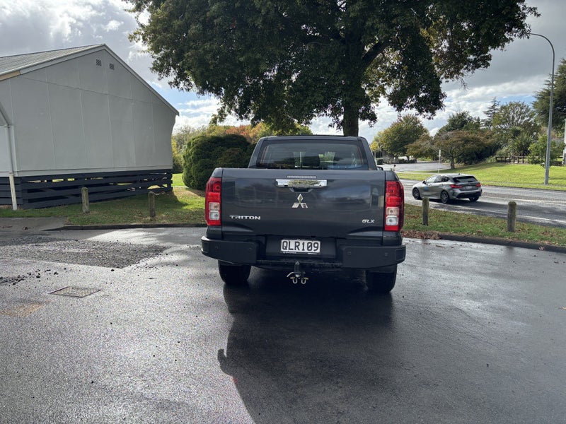 2024 Mitsubishi Triton DC GLX 4WD 6AT 2.4DT AUT... image 5