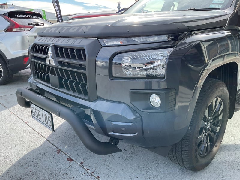 2024 Mitsubishi Triton DC GLX 6At 2WD image 3