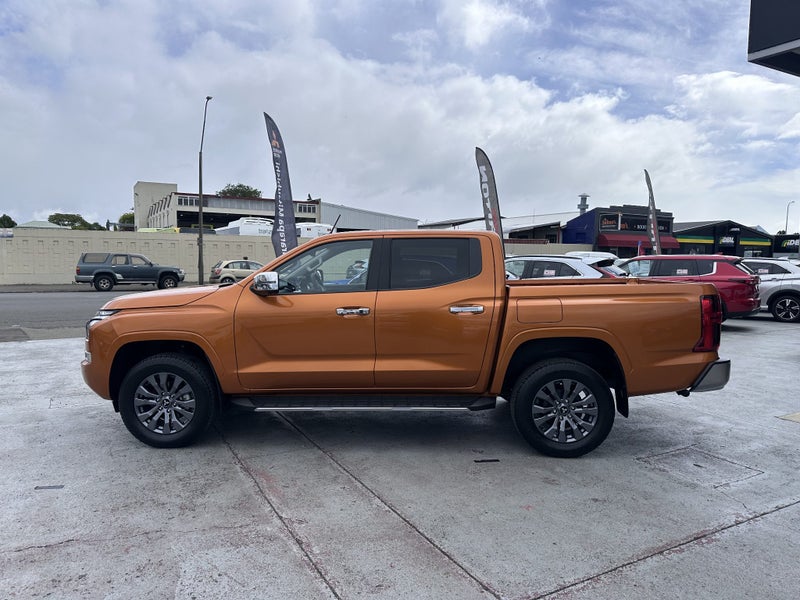 2024 Mitsubishi Triton DC GLX-R 4WD 6At image 4