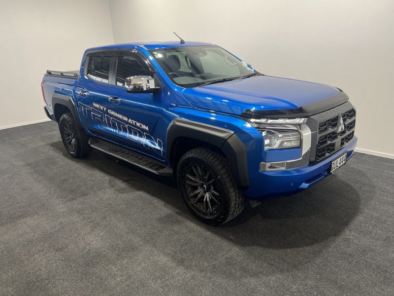 2024 Mitsubishi Triton DC WS 2.4D GLXR 4WD 6AT image 2