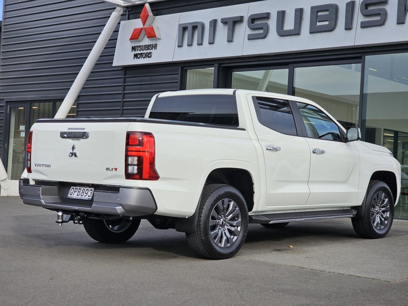 2024 Mitsubishi Triton GLX-R 4WD 2.4D image 5