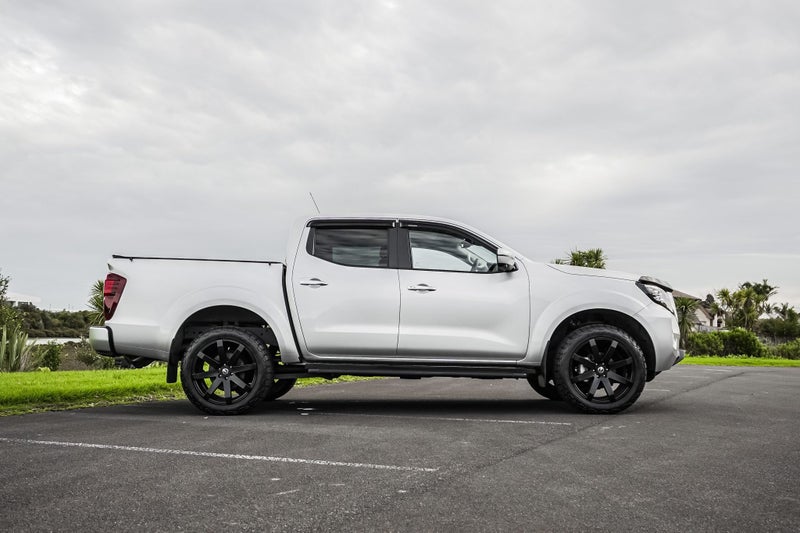 2024 Nissan Navara St-X 2.3D 2WD 7AT image 3