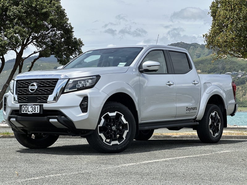 2024 Nissan Navara ST-X 4WD D/C Auto image 1