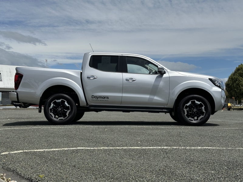 2024 Nissan Navara ST-X 4WD D/C Auto image 4