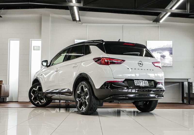 2024 Opel Grandland TOP SPEC FAMILY SUV TURBO P... image 2