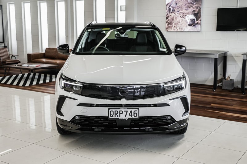2024 Opel Grandland TOP SPEC FAMILY SUV TURBO P... image 4
