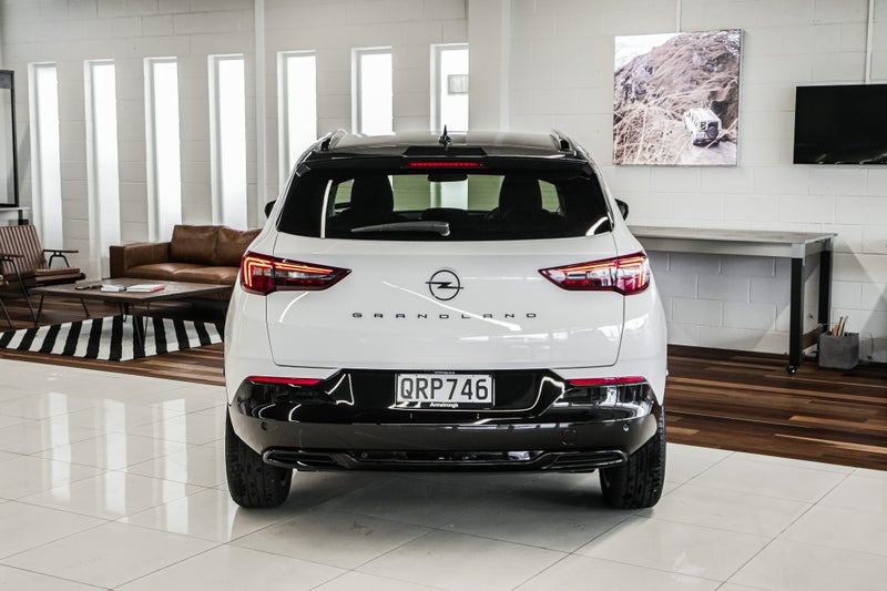 2024 Opel Grandland TOP SPEC FAMILY SUV TURBO P... image 5