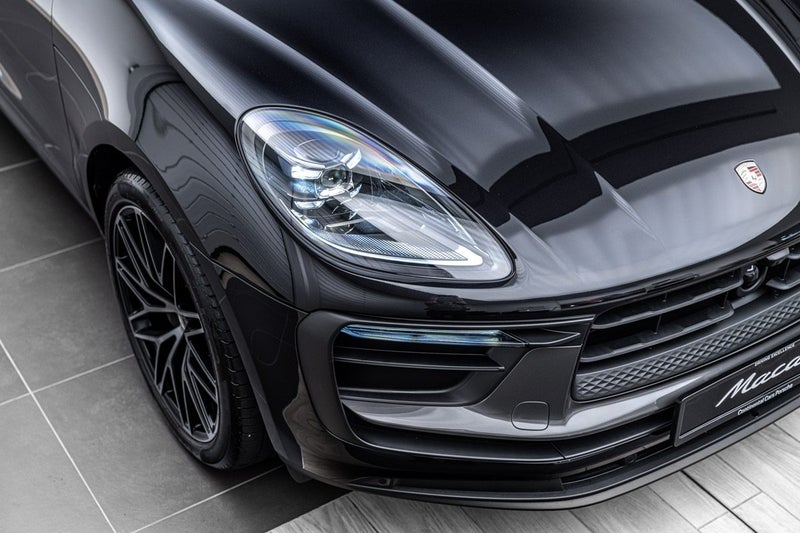 2024 Porsche Macan T image 5
