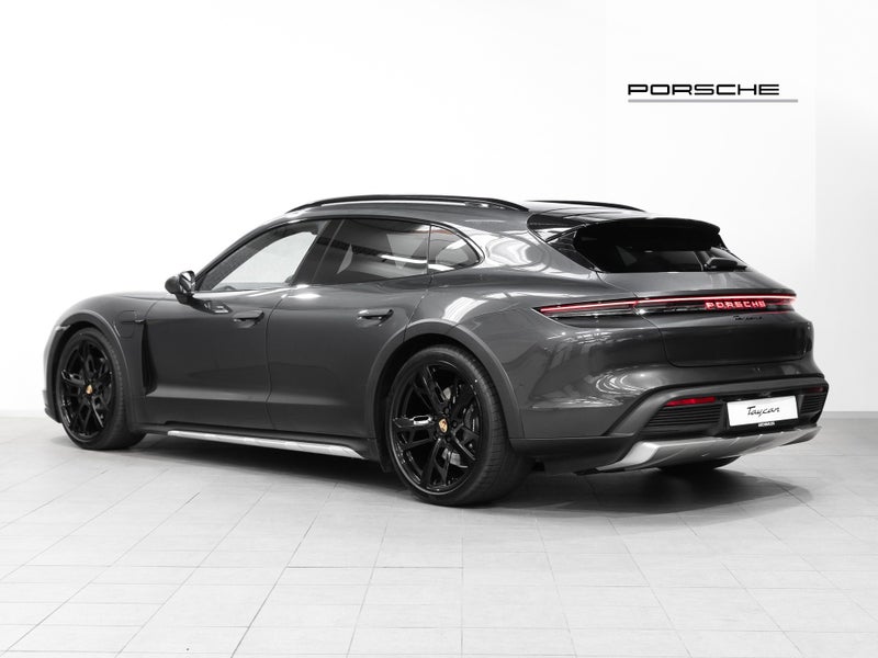 2024 Porsche Taycan 4 Cross Turismo II image 2