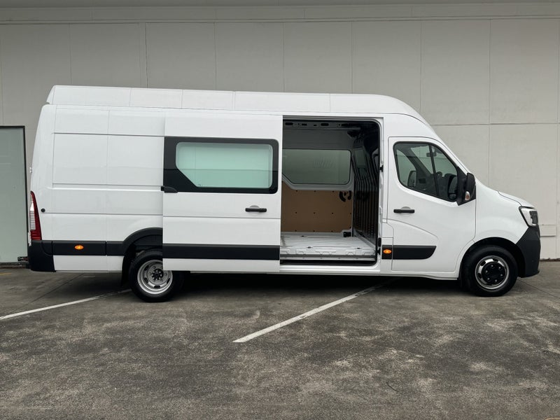 2024 Renault Master L4H3 ELWB image 4