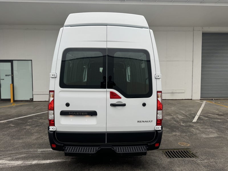2024 Renault Master L4H3 ELWB image 5
