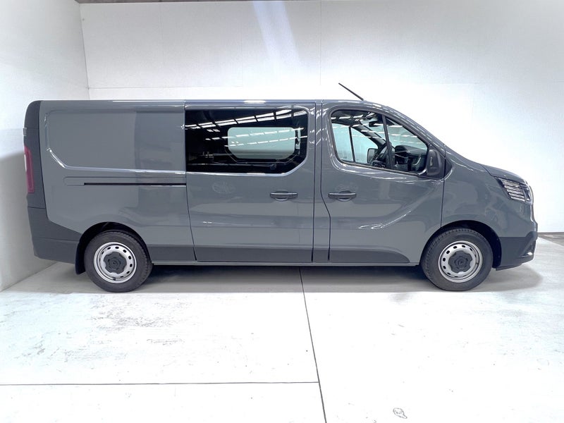 2024 Renault Trafic LWB 2.0 T/D AUTO - IN STOCK... image 3