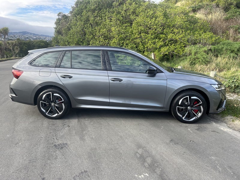 2024 Skoda Octavia Wagon RS iV 180KW image 4