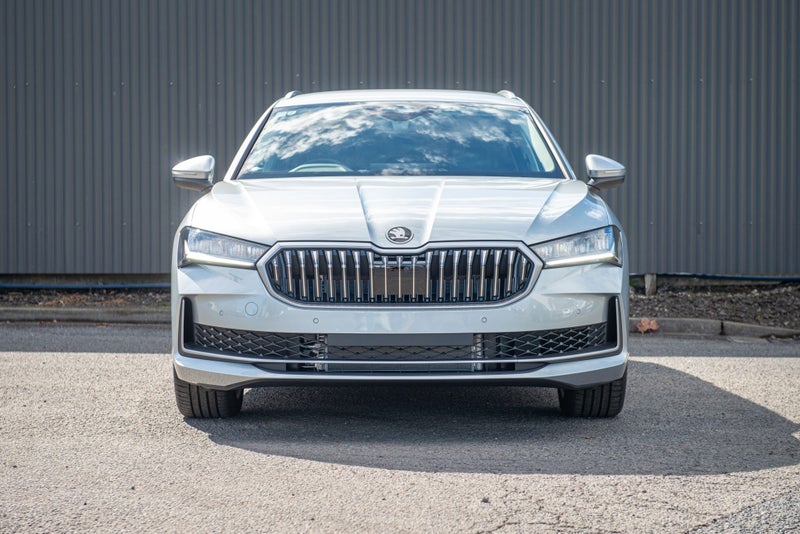 2024 Skoda Superb Wagon 195Kw 4X4 image 4