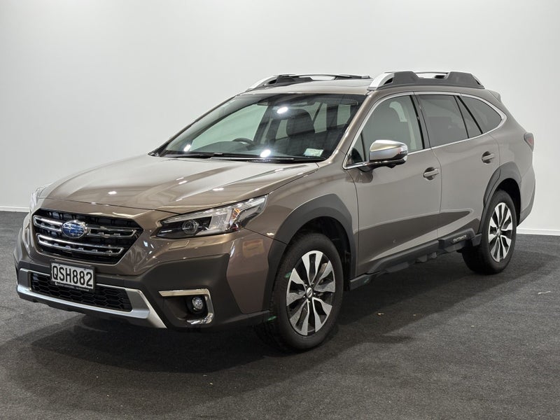2024 Subaru Outback 2.5i Touring SLT image 3