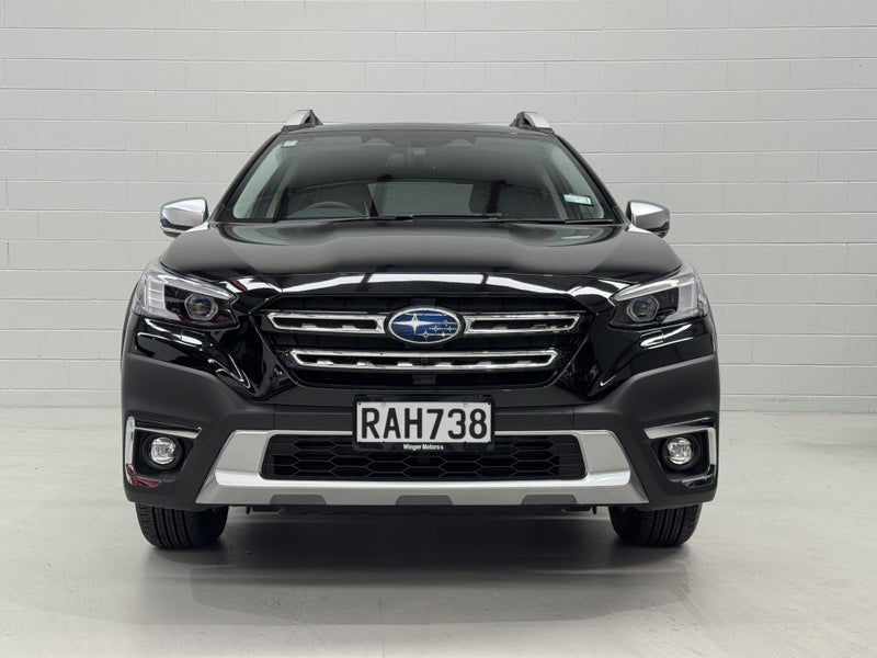 2024 Subaru Outback Touring image 3