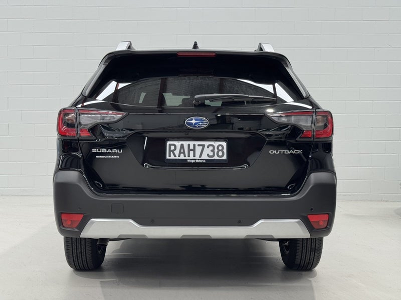 2024 Subaru Outback Touring image 4
