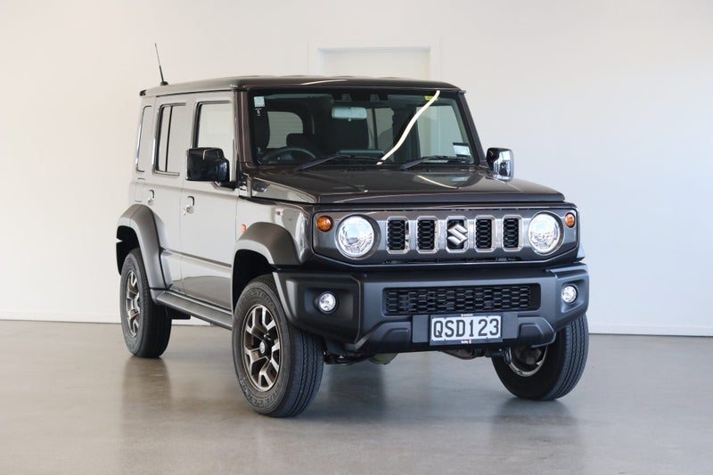 2024 Suzuki Jimny 5-Door 4WD image 3