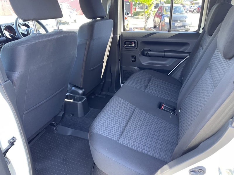 2024 Suzuki Jimny 5-Door 4x4 Auto - image 5