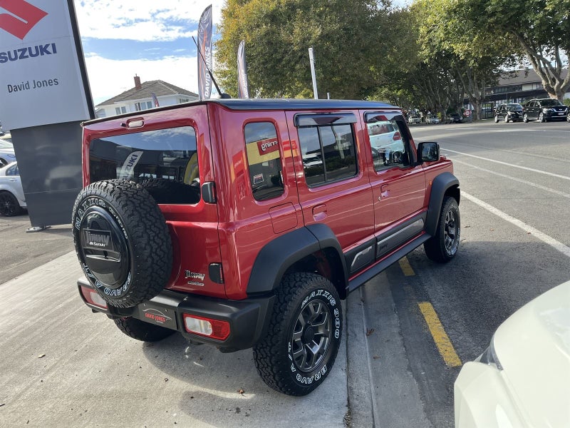2024 Suzuki Jimny 5-DOOR Safari image 5