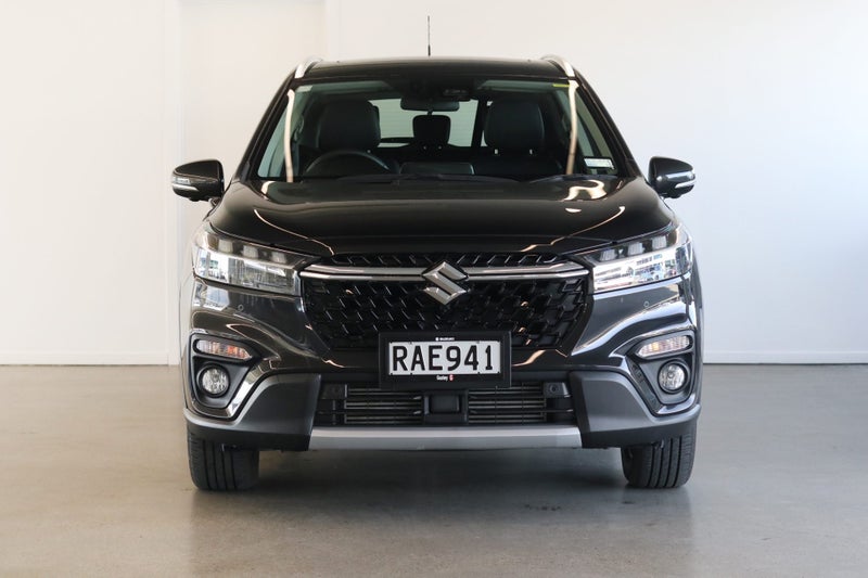 2024 Suzuki S-Cross Hybrid JLX 2WD image 2