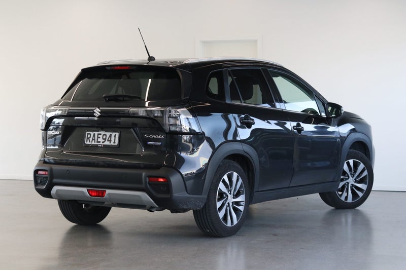 2024 Suzuki S-Cross Hybrid JLX 2WD image 4