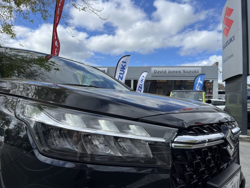 2024 Suzuki S-Cross JLX Hybrid 2WD image 2