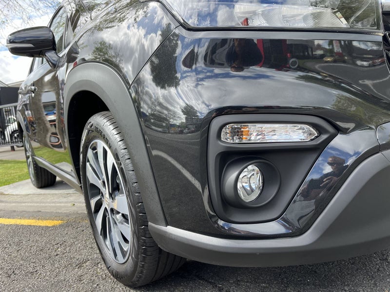2024 Suzuki S-Cross JLX Hybrid 2WD image 3