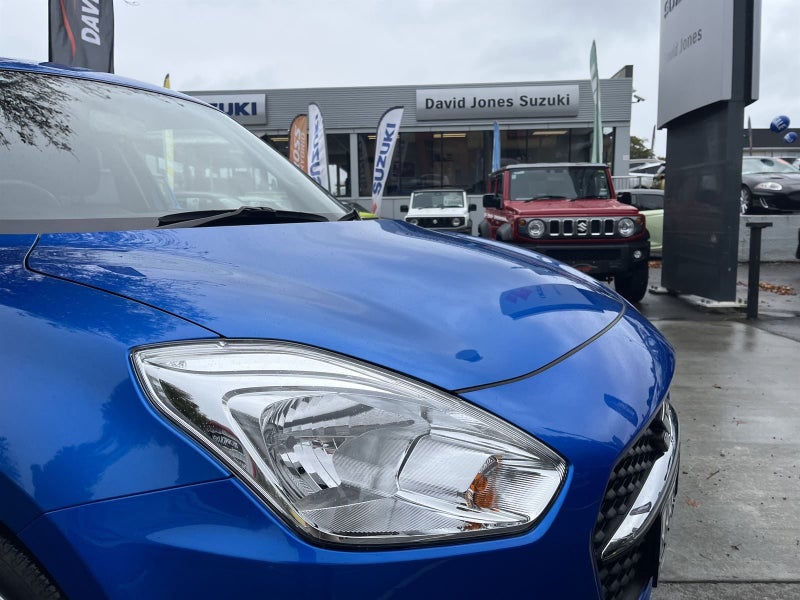 2024 Suzuki Swift GL image 2