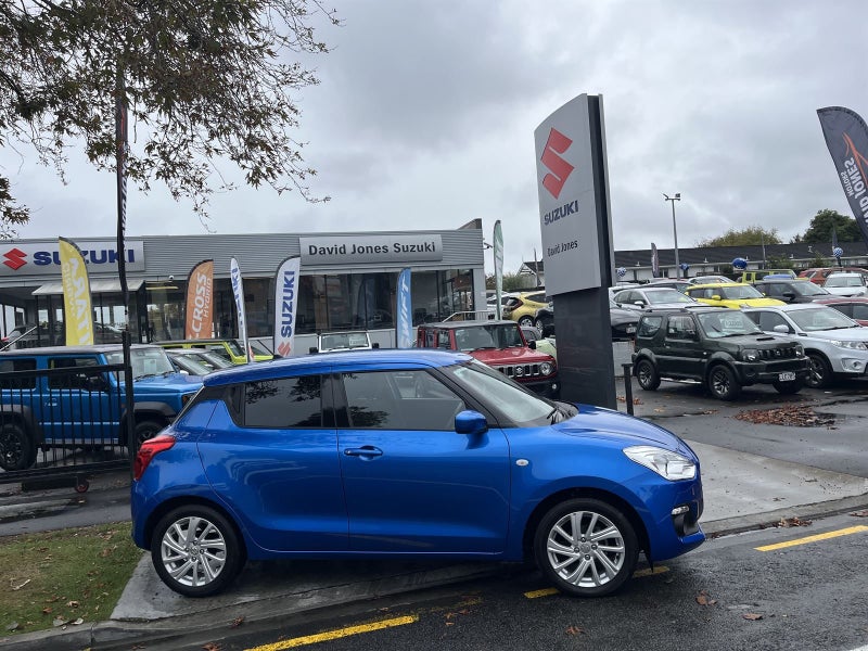 2024 Suzuki Swift GL image 4