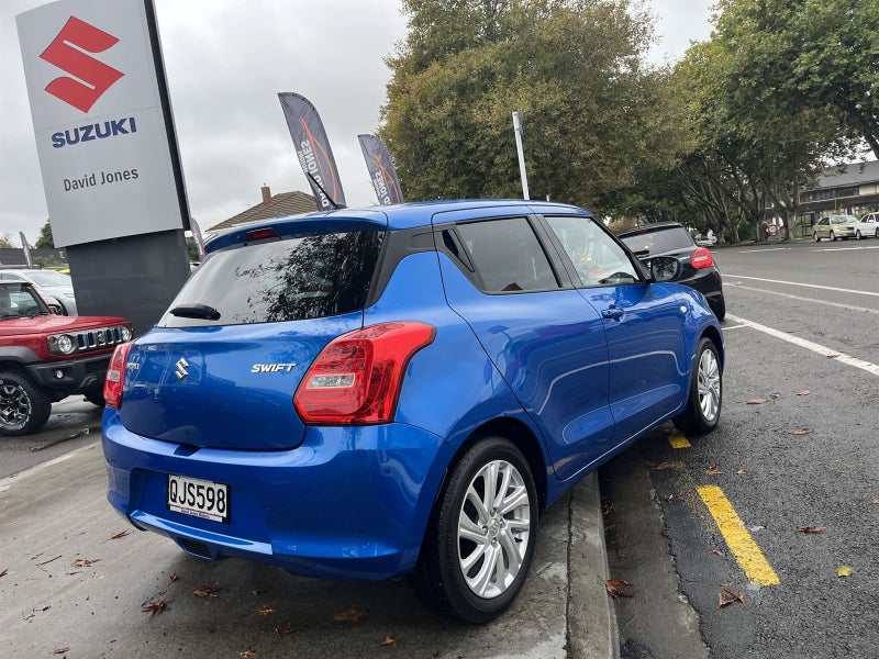 2024 Suzuki Swift GL image 5