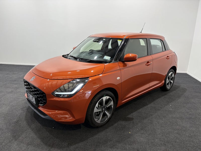 2024 Suzuki Swift GLS image 3