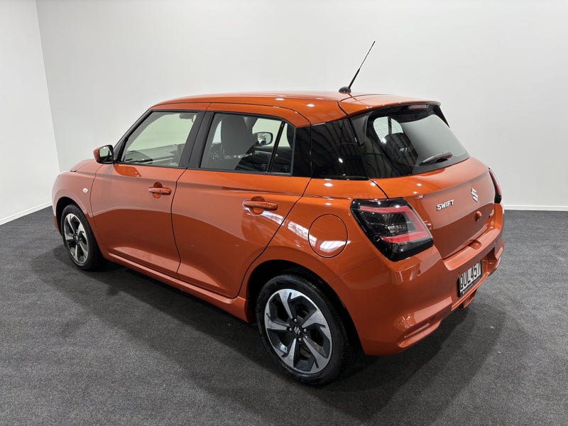 2024 Suzuki Swift GLS image 5