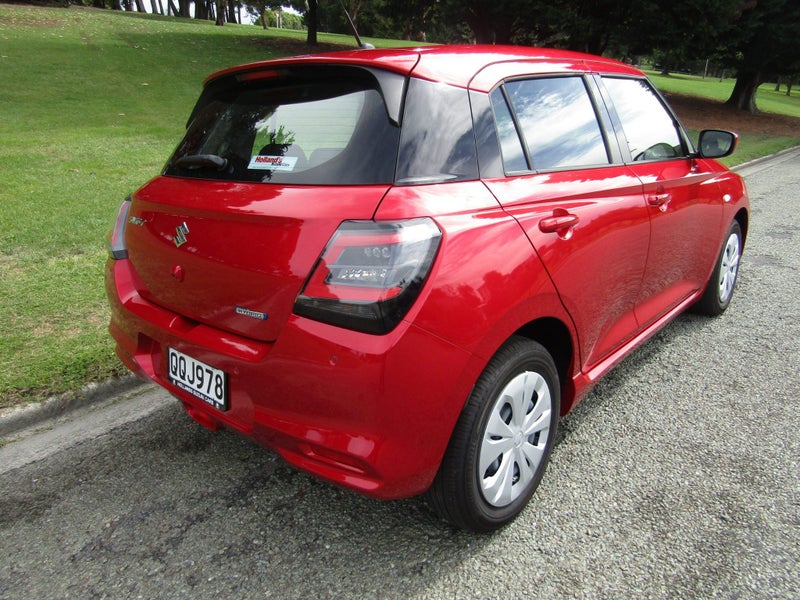 2024 Suzuki Swift Glsc image 2