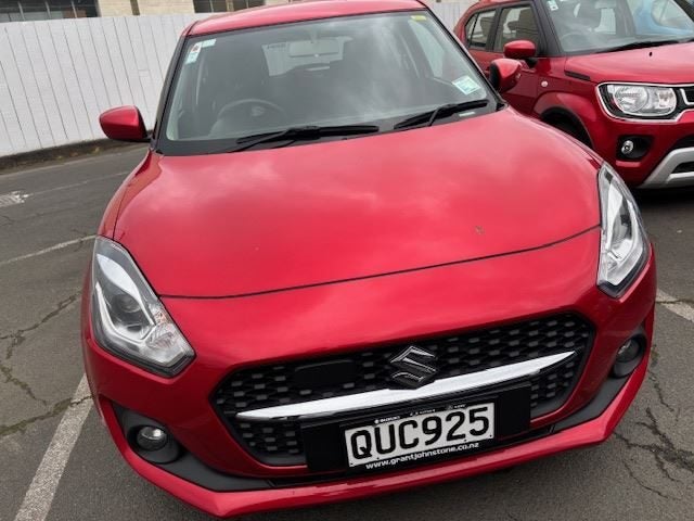 2024 Suzuki Swift GLX Hybrid image 4