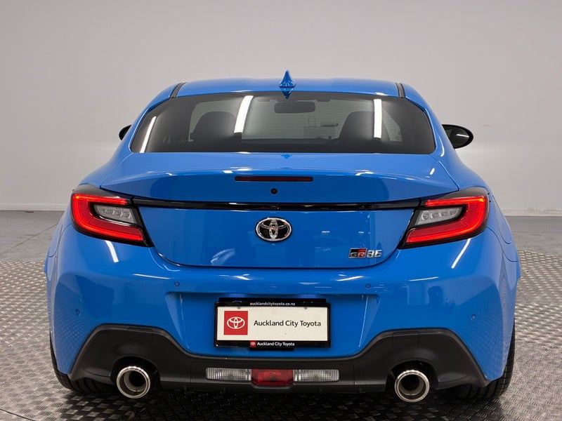 2024 Toyota 86 GR RZ 2.4P Couple image 4